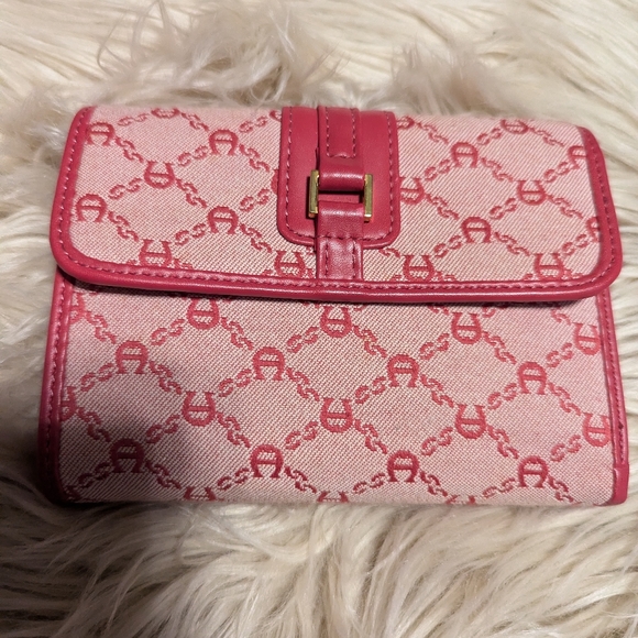 Pink Etienne Aigner  purse and wallet - Picture 11 of 12